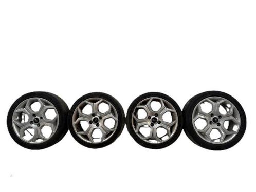 Velgen set + banden van een Ford B-Max, Auto-onderdelen, Banden en Velgen, Personenwagen, Gebruikt, 3 maanden garantie, Ophalen of Verzenden