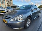 Peugeot 307 CC 2.0-16V Automaat Airco Cruise Nette Auto Navi, Auto's, Peugeot, Gebruikt, Zwart, 4 cilinders, Cabriolet