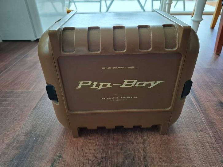 Fallout 4 PipBoy Collectible (zonder game), Verzamelen, Overige Verzamelen, Zo goed als nieuw, Ophalen