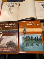 pakket boeken rond Nederlands India - Indonesie, Boeken, Ophalen of Verzenden, 20e eeuw of later, Gelezen