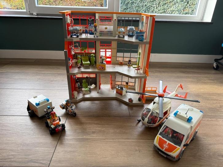 Playmobil ziekenhuis met vele extra’s, Kinderen en Baby's, Speelgoed | Playmobil, Zo goed als nieuw, Complete set, Ophalen