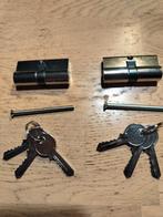 2 Identieke cilindersloten met 6 sleutels, Doe-het-zelf en Verbouw, Hang- en Sluitwerk, Ophalen of Verzenden, Zo goed als nieuw