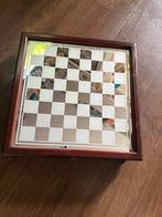 Schaakbord met glazen stukken, Hobby en Vrije tijd, Een of twee spelers, Ophalen of Verzenden, Zo goed als nieuw