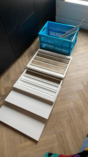 KOMPLEMENT 2 broekrekken & 2 kleine planken 