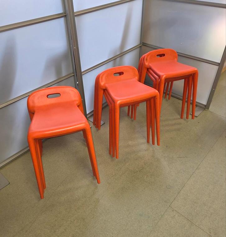 Magis yuyu kruk, Huis en Inrichting, Krukjes, Gebruikt, Kunststof, Ophalen