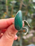 Malachiet Edelsteen Ring maat 18, Sieraden, Tassen en Uiterlijk, Ringen, Nieuw, Ophalen of Verzenden, Dame of Heer, Met edelsteen