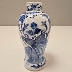 Antieke Chinese vaas met blauwe decoratie, Antiek en Kunst, Ophalen of Verzenden