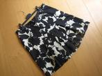 Zeer chique zwart-ecru zijden rokje MOSCHINO D42 Snazzeys, Maat 38/40 (M), Verzenden, Zwart, Nieuw