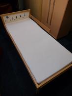 Peuterbed, Huis en Inrichting, Slaapkamer | Bedden, Ophalen, Gebruikt, 190 cm of minder, Hout