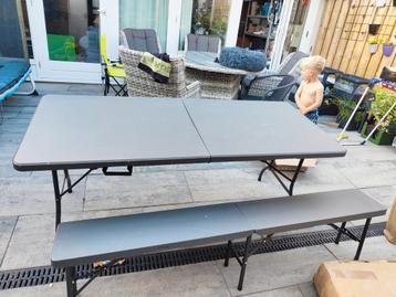 Picknick biertafel tafel met banken set beschikbaar voor biedingen
