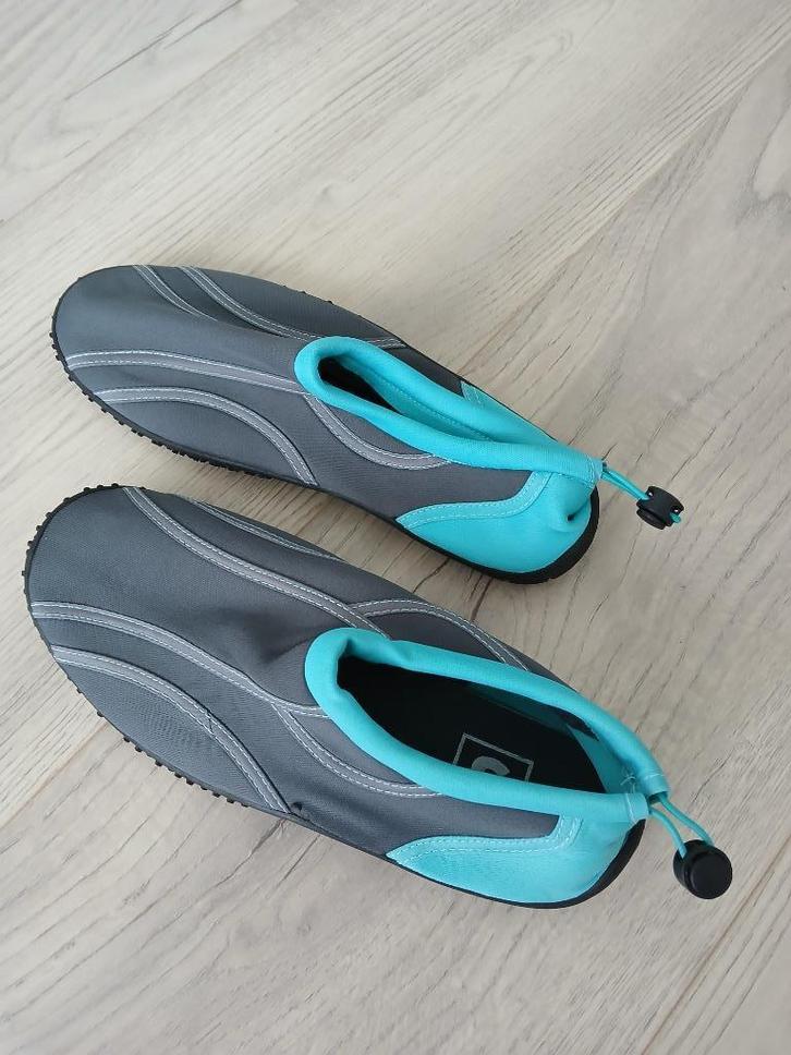 Heren waterschoenen, maat 41 (schoenmaat 42) 1 x gebruikt, Watersport en Boten, Watersportkleding, Zo goed als nieuw, Overige typen