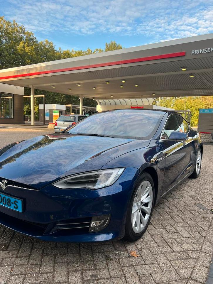 Taxi klaar Tesla model S 75D 2018 BTW auto open dak, Auto's, Tesla, Particulier, Model S, Elektrisch, Automaat, Blauw, Zwart, Leder