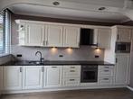 Complete witte keuken met apparatuur, Huis en Inrichting, Ophalen, Gebruikt, Wit, Graniet of Steen