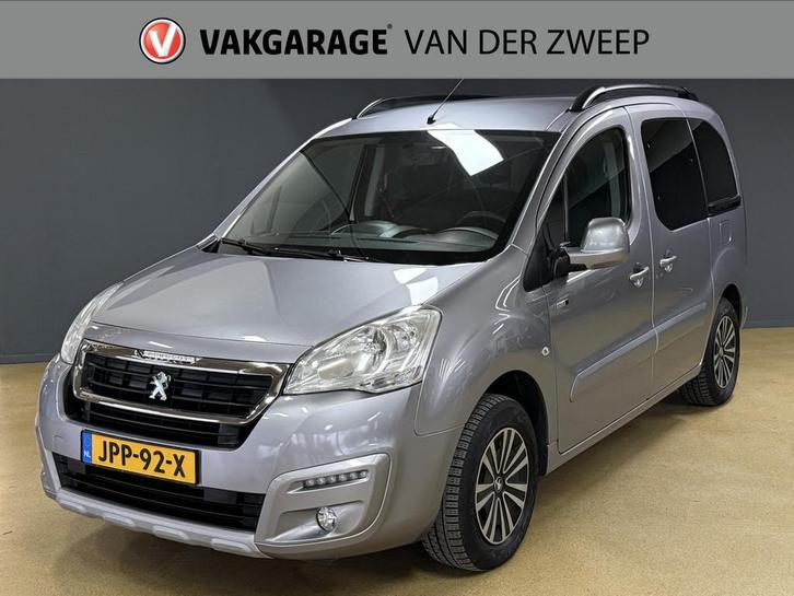 Peugeot Partner Tepee 1.2 PureTech Active (bj 2017), Auto's, Peugeot, Bedrijf, Te koop, Partner Tepee, ABS, Airbags, Airconditioning