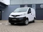 Nissan NV200 1.6 Benzine | Airco | Cruise | Trekhaak, Auto's, Voorwielaandrijving, Stof, Gebruikt, Zwart