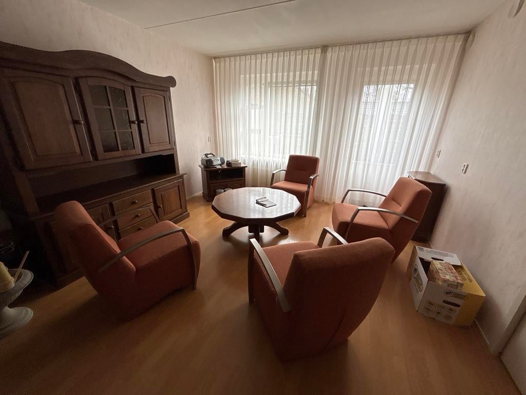 4 mooie stoelen zitten heel goed. Terracotta, Ophalen, Overige kleuren, Zo goed als nieuw, Vier