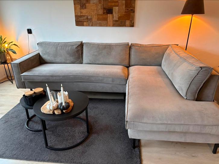 Woood hoekbank ribstof, Huis en Inrichting, Banken | Bankstellen, Gebruikt, Hoekbank, Vierpersoons of meer, 250 tot 300 cm, 150 cm of meer