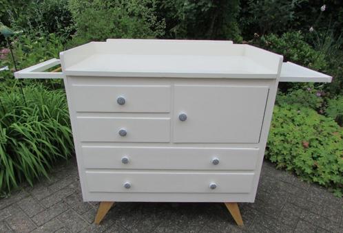 Vintage commode, Kinderen en Baby's, Kinderkamer | Commodes en Kasten, Zo goed als nieuw, Commode, 90 tot 105 cm, 100 cm of meer