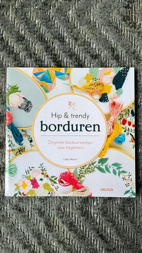 Libby Moore - Hip & trendy borduren, Boeken, Hobby en Vrije tijd, Nieuw, Ophalen of Verzenden