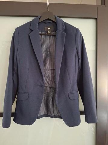 Donkerblauwe damesblazer, maat 34. beschikbaar voor biedingen
