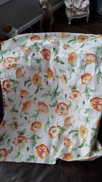 Vintage Laura Ashley stof Poppy beschikbaar voor biedingen