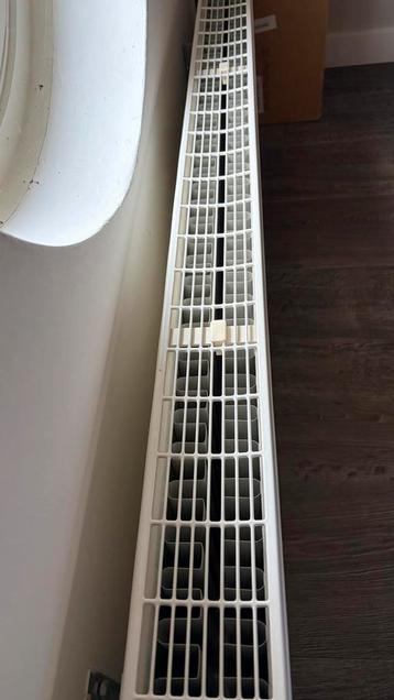 Radiator met thermostaat - 170x30x10 cm beschikbaar voor biedingen