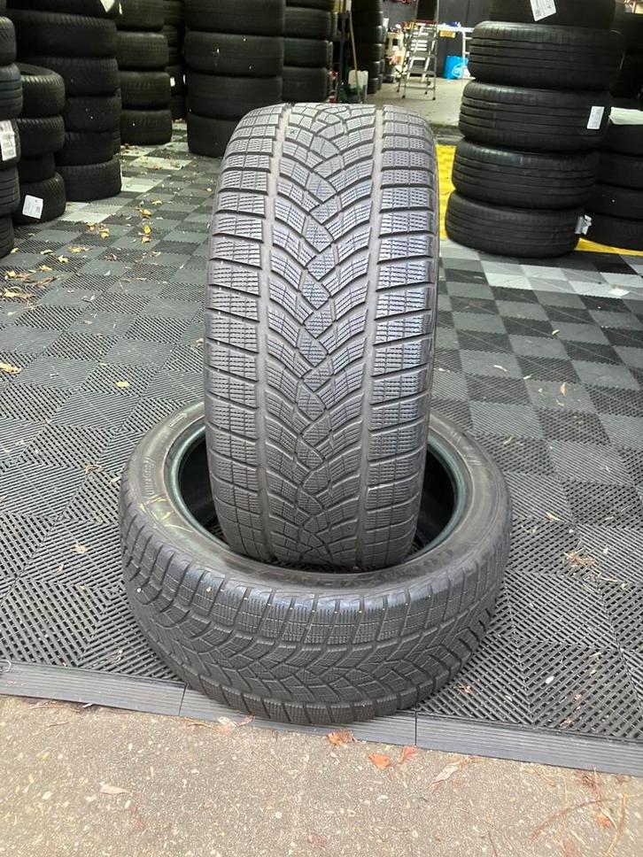 2x 285/40R21 109V Goodyear Ultragrip winterbanden 7mm, Auto-onderdelen, Banden en Velgen, Band(en), Winterbanden, 21 inch, 285 mm