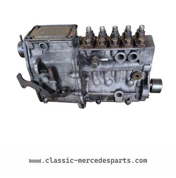Brandstofpomp Mercedes w123 300D 300TD 80pk (om617) beschikbaar voor biedingen