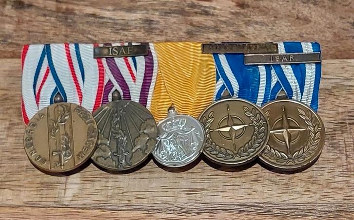 Militaire Medailles opgemaakt, Verzamelen, Militaria | Algemeen, Overige soorten, Lintje, Medaille of Wings, Overige gebieden