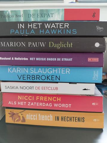 Stapel Literaire Thrillers beschikbaar voor biedingen