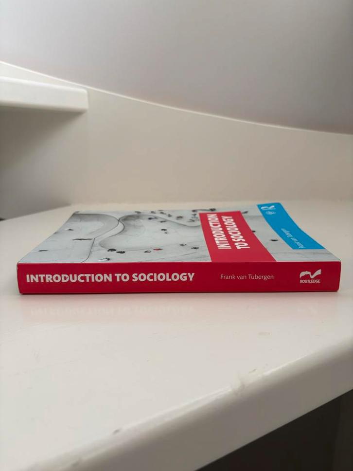 Introduction to Sociology - Frank van Tubergen, Boeken, Studieboeken en Cursussen, Zo goed als nieuw, WO, Gamma, Ophalen of Verzenden