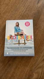 Sofie van den Enk - De schoolfabriek, Ophalen of Verzenden, Zo goed als nieuw, Sofie van den Enk; Eva Munnik
