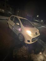 Peugeot 107 2012 apple carplay electriche isofix 5drs, Auto's, Opel, Voorwielaandrijving, Stof, 1250 kg, Zwart