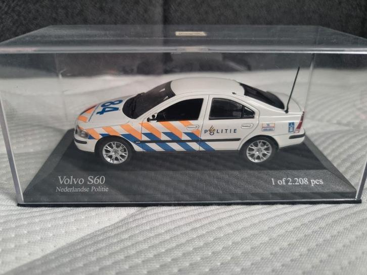 Volvo S60 Politie Modelauto - Gelimiteerde Oplage, Hobby en Vrije tijd, Modelauto's | 1:43, Zo goed als nieuw, Auto, Overige merken