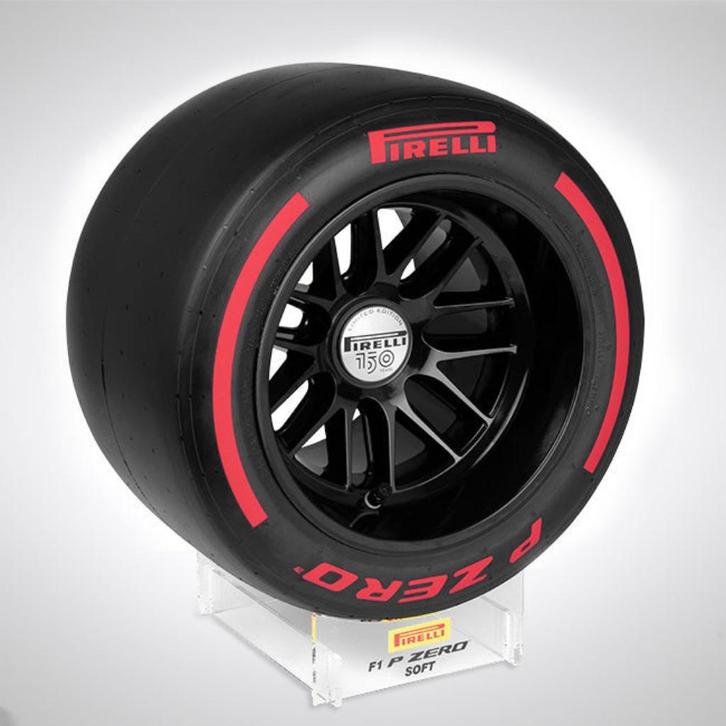 Pirelli Pole Position / Windtunnel Tyre 18” – schaal 1:2 !, Verzamelen, Automerken, Motoren en Formule 1, Nieuw, Auto's, Ophalen of Verzenden