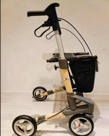 Topro troja 5G rollator  maat M als nieuw beschikbaar voor biedingen