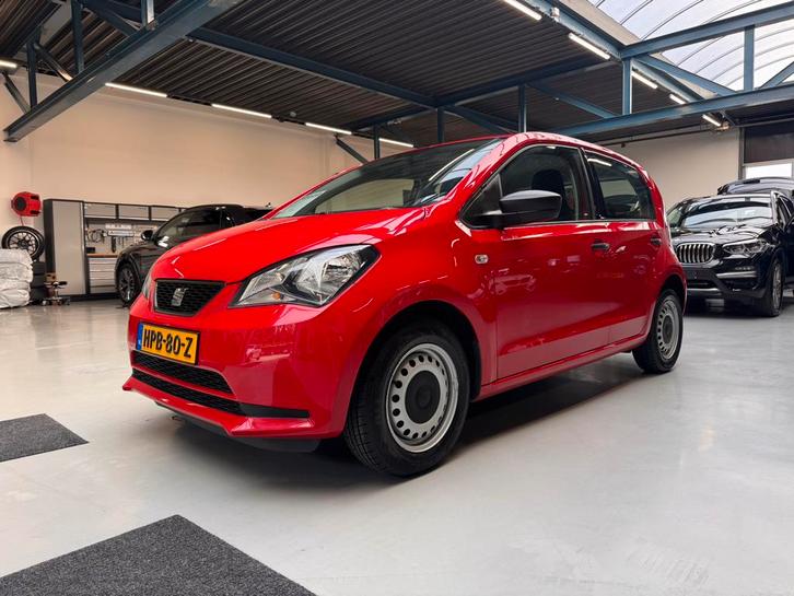 Seat Mii 1.0 2014 Rood, nw APK, nw accu, airco, beurt gehad, Auto's, Seat, Particulier, Mii, Airbags, Airconditioning, Boordcomputer