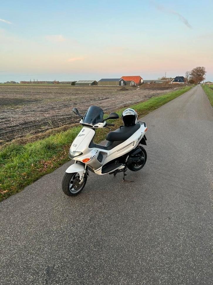 Gilera runner 50/70 cc, Fietsen en Brommers, Scooters | Piaggio, Zo goed als nieuw, Overige modellen, Maximaal 45 km/u, Tweetakt