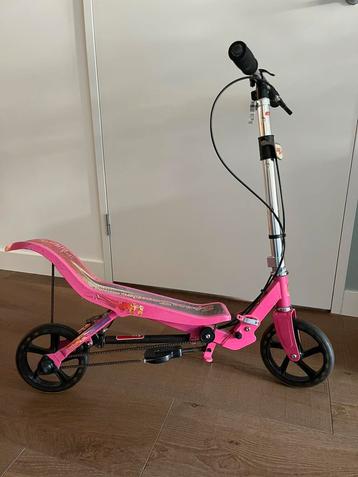 Space Scooter X560 roze beschikbaar voor biedingen