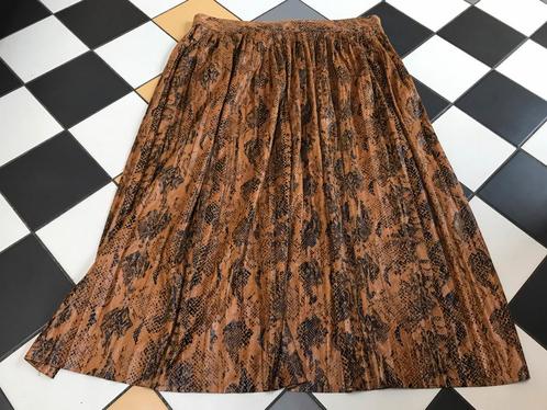 Zara slangenprint snake dierenprint rok plissé 40/42 bruin, Kleding | Dames, Rokken, Zo goed als nieuw, Maat 42/44 (L), Bruin