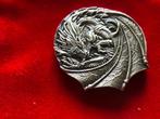 Fiji - World of dragons - 2 x 1 oz AF shaped silver, Ophalen of Verzenden, Zilver