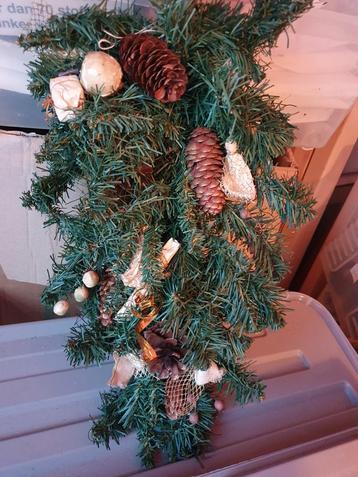 Kerststuk beschikbaar voor biedingen