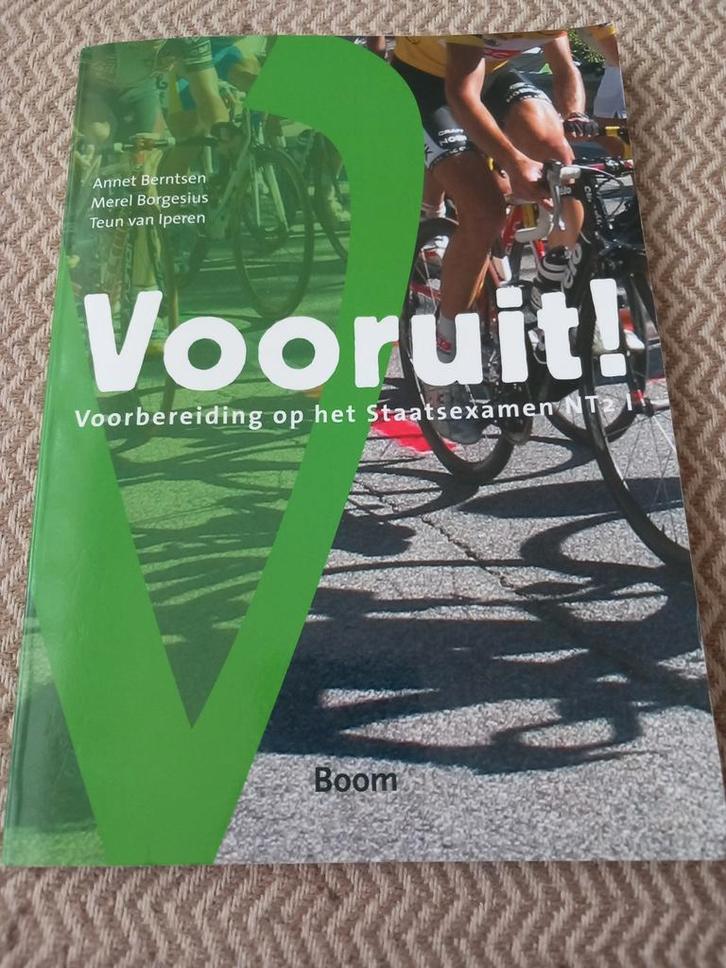 Vooruit! Voorbereiding Staatsexamen NT2, Boeken, Studieboeken en Cursussen, Zo goed als nieuw, Niet van toepassing, Ophalen of Verzenden