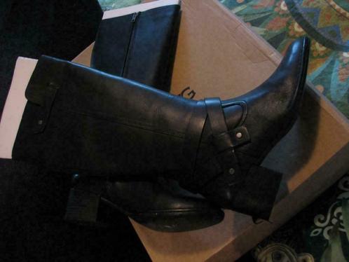Uggs zwarte hoge leren laarzen maat 41, nieuw., Kleding | Dames, Schoenen, Nieuw, Hoge laarzen, Zwart, Ophalen of Verzenden