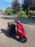 Zip 70cc, Fietsen en Brommers, Scooters | Piaggio, Ophalen of Verzenden, Zo goed als nieuw, Zip