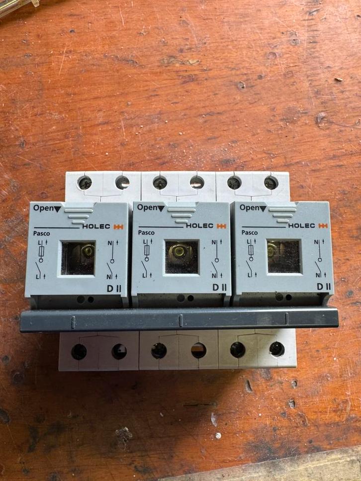 Holec Pasco zekeringhouders 3-fase, Hobby en Vrije tijd, Elektronica-componenten, Gebruikt, Ophalen of Verzenden