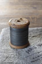 Oude brocante houten klos met ijzerdraad Nr1*Pronck & Praal*, Ophalen of Verzenden