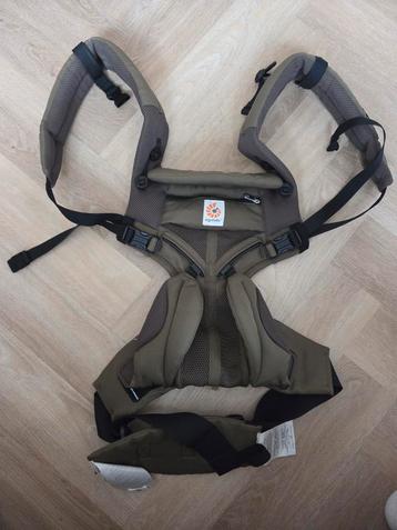 Ergobaby Omni 360 Cool Air Mesh - Khaki Green beschikbaar voor biedingen