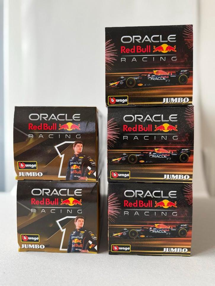 5x Bburago Red Bull Racing RB19 en RB18 schaalmodel 1:24, Hobby en Vrije tijd, Modelauto's | 1:18, Nieuw, Auto, Bburago, Ophalen of Verzenden