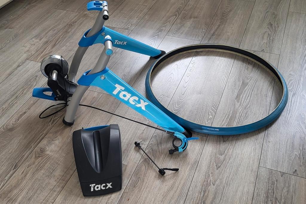 Tacx Satori Smart T2400 Fietstrainer Tacx T2180 Vortex Smart
